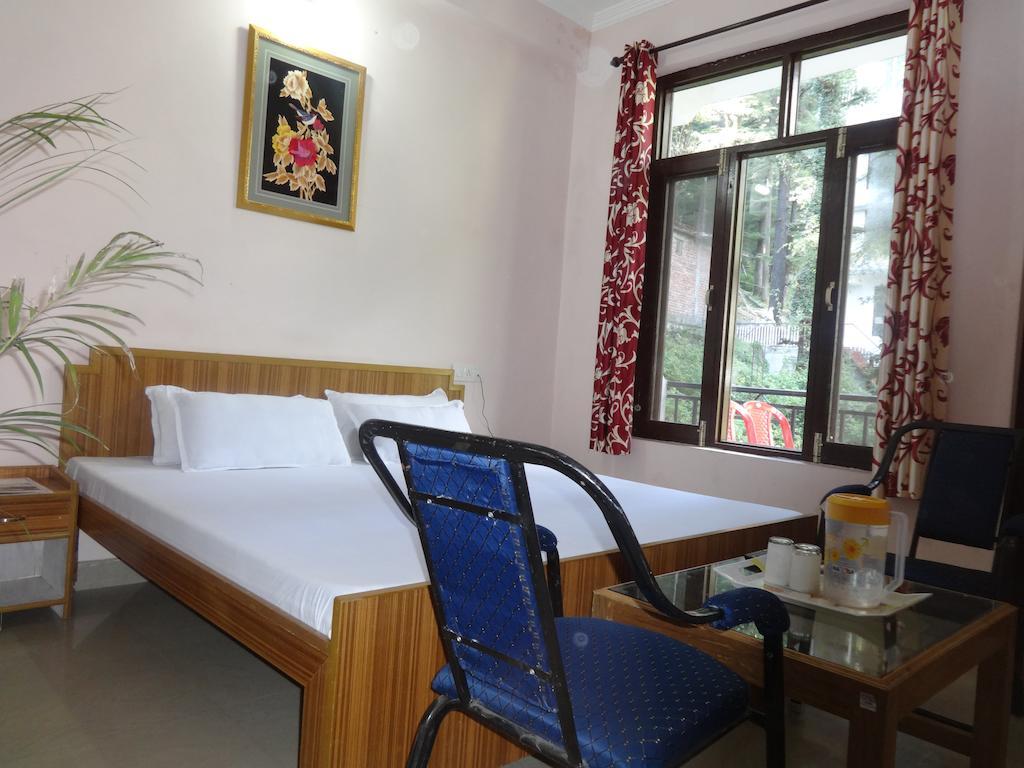 Hotel Kumar Residency Νταραμσάλα Εξωτερικό φωτογραφία