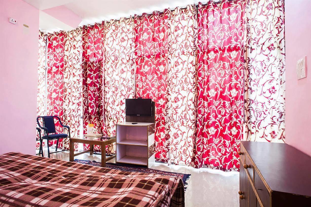 Hotel Kumar Residency Νταραμσάλα Εξωτερικό φωτογραφία